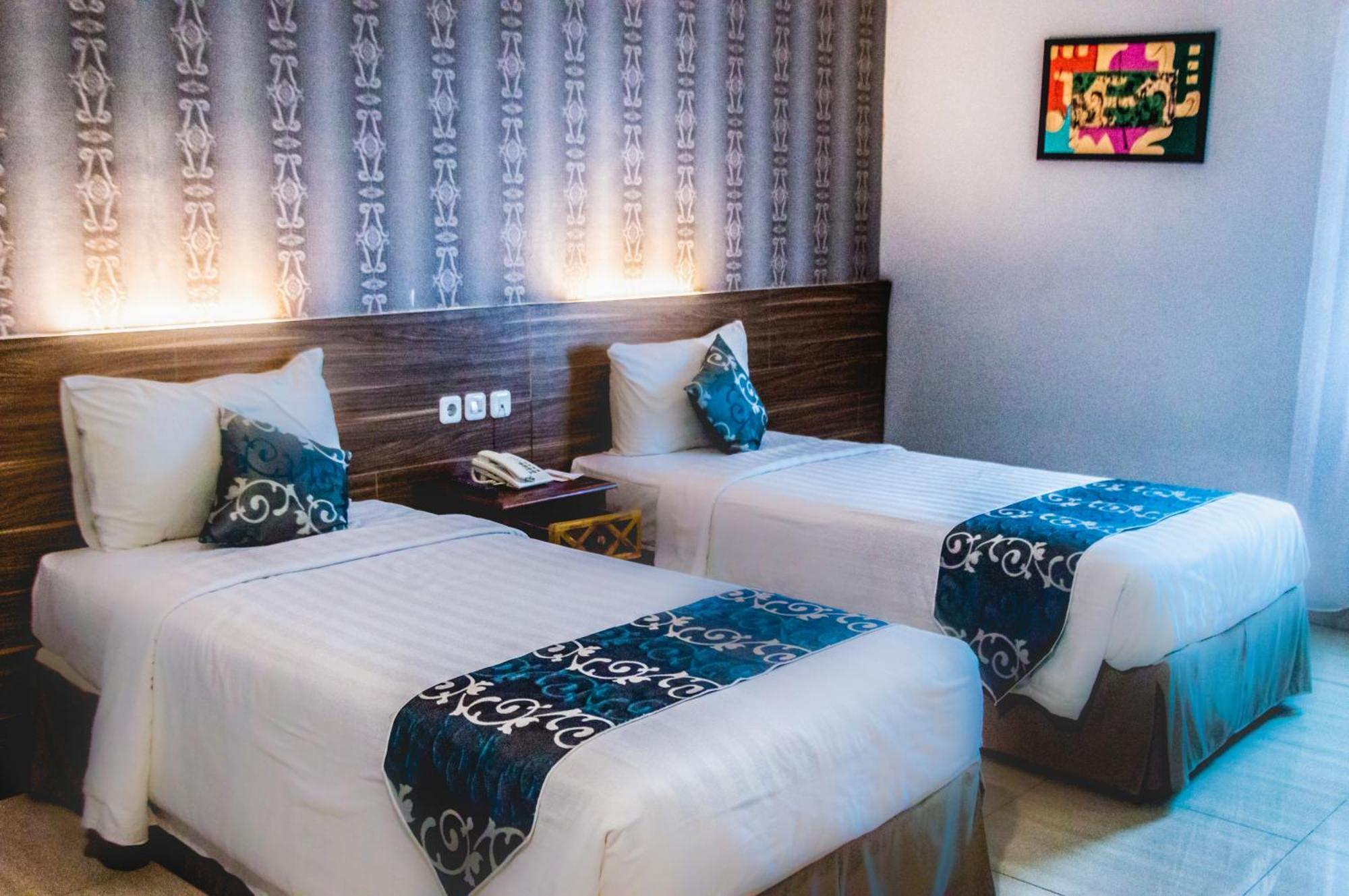 Grand Amira Hotel Solo, Azana Hotels Collection Dış mekan fotoğraf